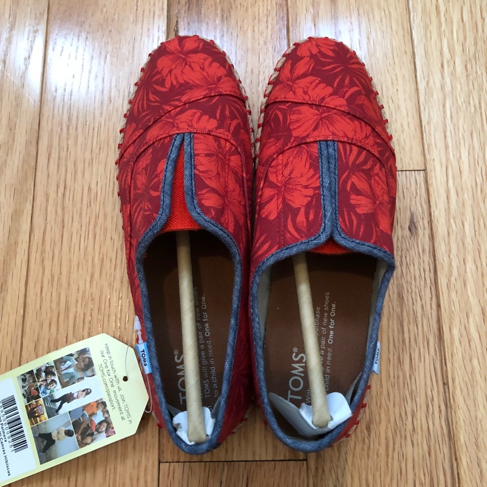 TOMS shoes